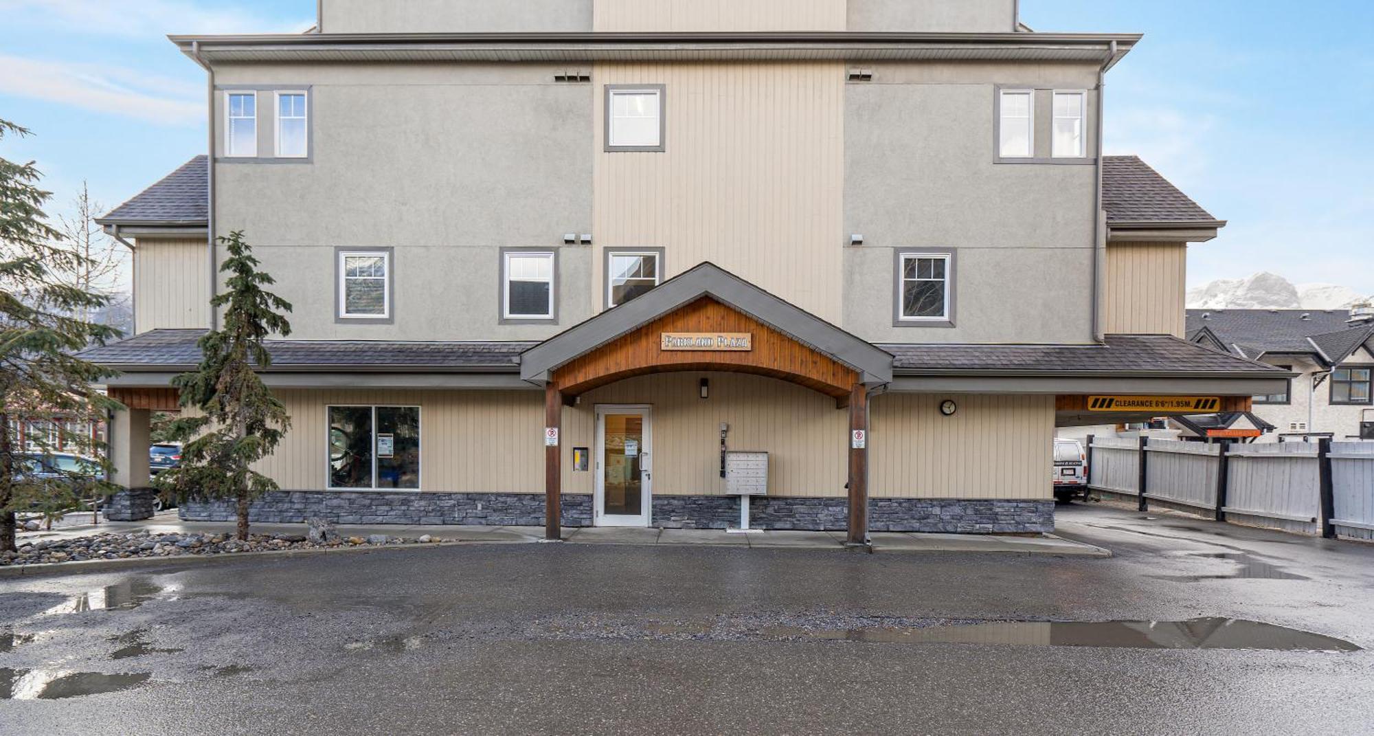 Parkland301 Sunlit 2,000 Ft² Penthouse With Mtn View Apartment Canmore Exterior photo